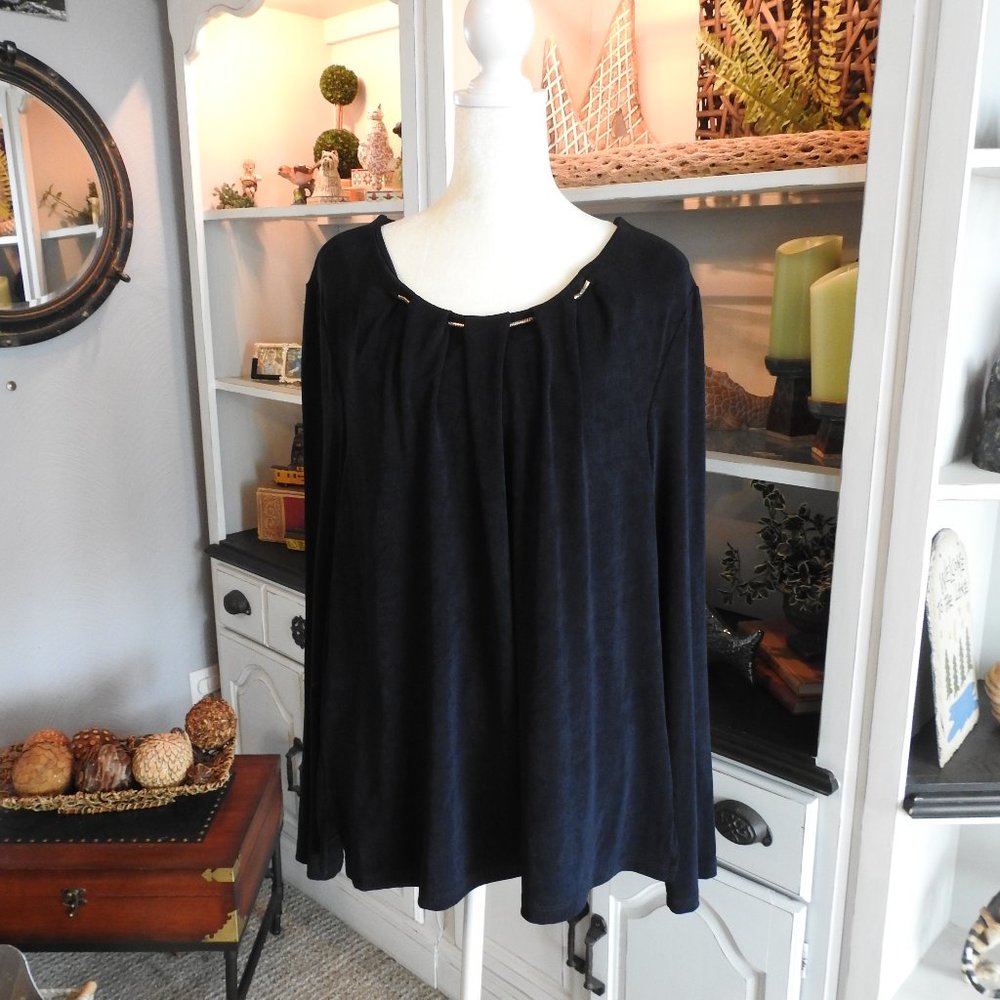 Chico's Black Tag Travelers Collection Long sleeve top
